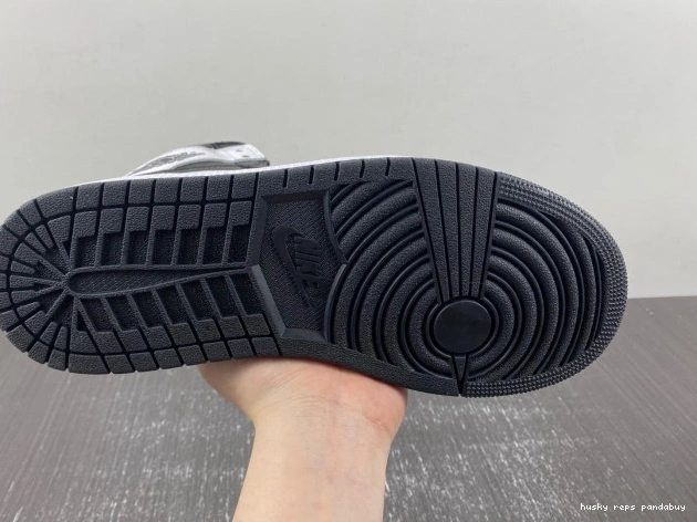 Rep Husky DZ5485-010 Jordan High OG Air 1 Reverse Panda 0820
